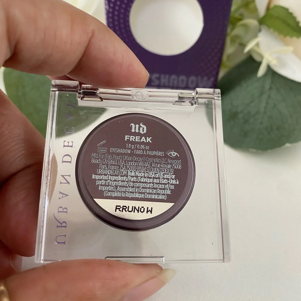 Urban Decay Green Eyeshadow